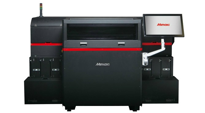 Mimaki анонсировала новые струйные принтеры UCJV300-160/UCJV150-160, 3DUJ-553 3D и ламинатор LA-160W/LA-170W